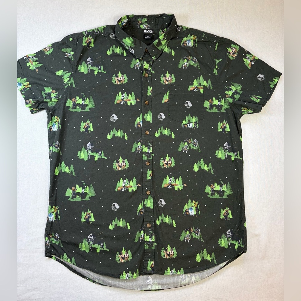 Star Wars Endor Allover Print Men’s Short Sleeve Button Up - Size 2XL